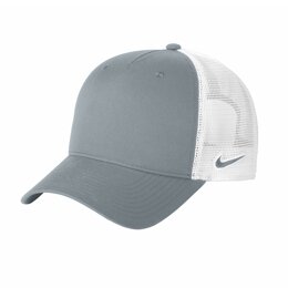 Nike | Snapback Mesh Trucker Cap
