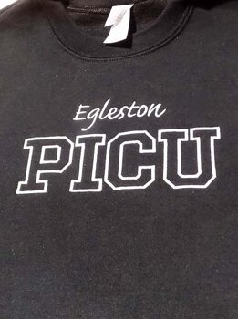 Gildan Heavy Blend Crewneck Sweatshirt 